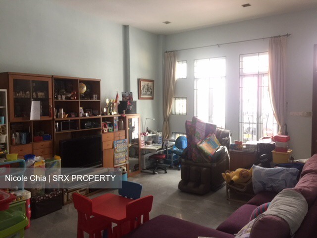 Sennett Estate (D13), Terrace #179344482